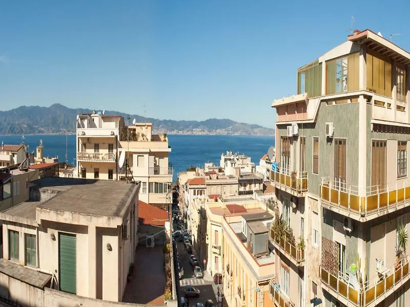 ريجّو دي كالابريا B&B Fuori Squadro - In Centro Con Terrazza Relax Vista Mare